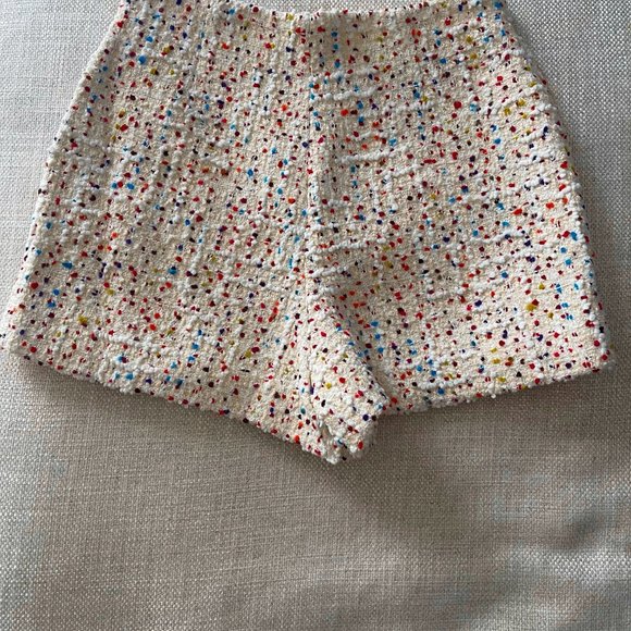 NEW WITH TAGS! VALENTINO IVORY MULTICOLOR COTTON TWEED SHORTS - Picture 13 of 13